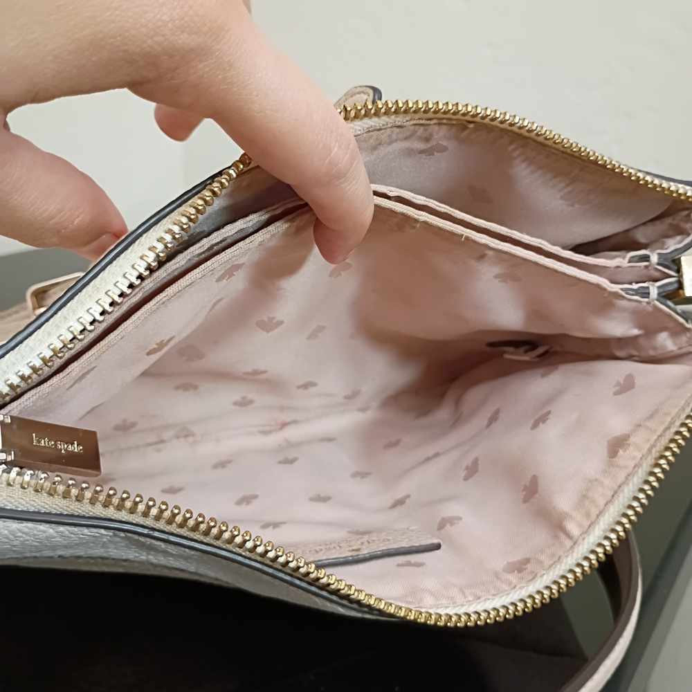 Kate Spade Beige and White Leather Clutch - Picture 4 of 8
